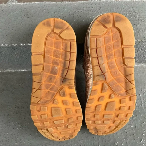 Nike Air Max 1 Bronze Snakeskin Patterned Sneakers- Women, Sz 10 - Picture 3 of 8